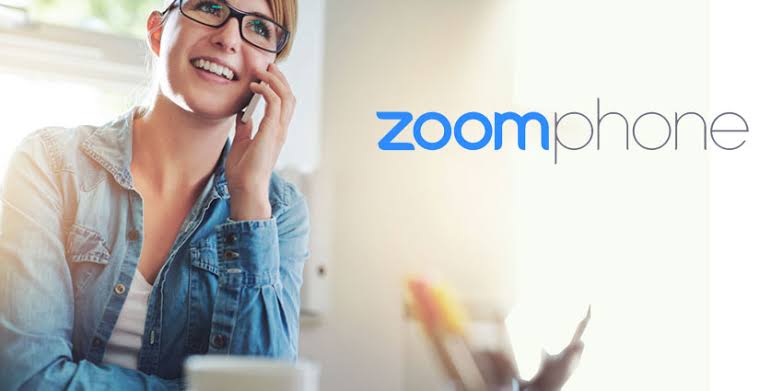 Zoom Phone Review 2023: Features, Alternatives & How to Use